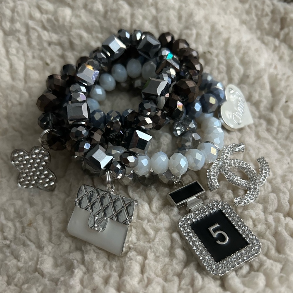 5 piece stretchy inspired charm bracelet
